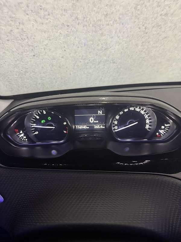 Occasion 2015 Peugeot 2008 Allure SUV | € 7.500 (Eerlijke prijs) - Afbeelding 1/4