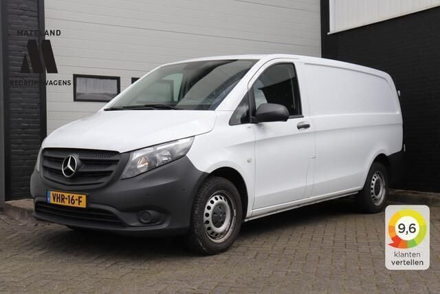 Wit Gebruikt 2021 Mercedes Vito MPV | € 15.950 - Afbeelding 1/4