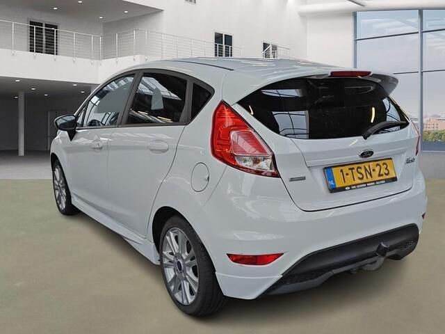 Occasion Ford Fiesta 101 PK (74 kW) 2014 Wit Hatchback