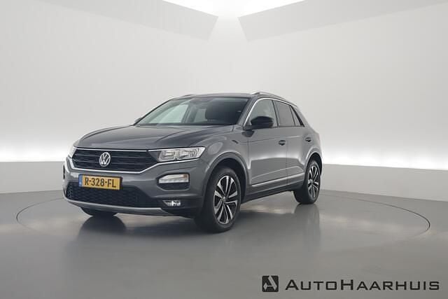 Grijs Gebruikt 2021 VW T-Roc Style SUV | € 23.900 (Goede deal) - Afbeelding 1/3