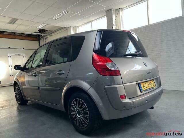 Occasion Renault Scénic III 103 PK (75 kW) 2009 Beige MPV