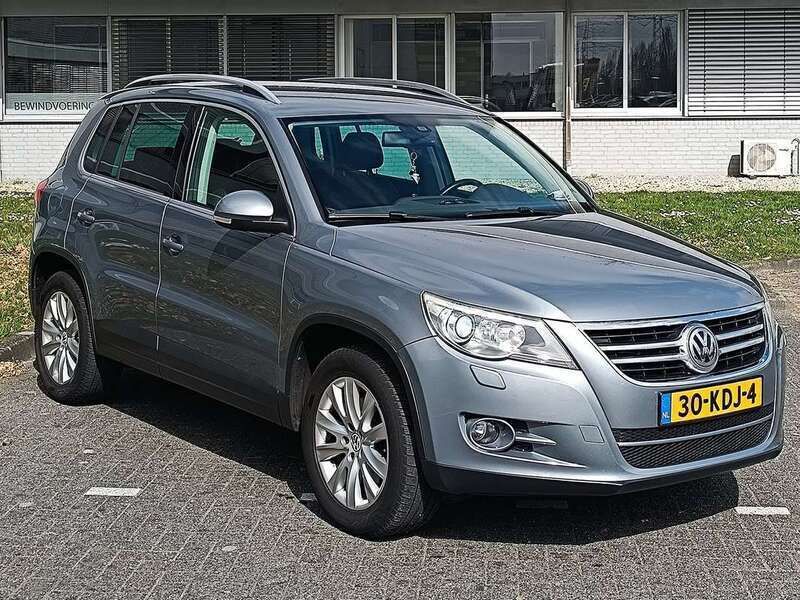 Zilver Gebruikt 2008 VW Tiguan Trendline SUV | € 7.250 (Eerlijke prijs) - Afbeelding 1/4