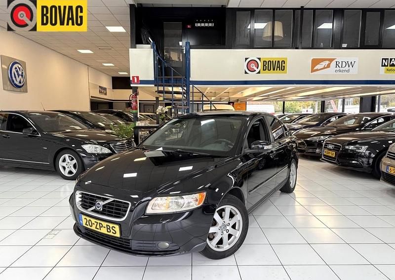 Zwart Gebruikt 2008 Volvo S40 Sedan | € 8.150 (Duur) - Afbeelding 1/4