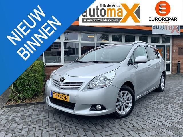 Grijs Gebruikt 2013 Toyota Verso Business Edition MPV | € 10.950 (Eerlijke prijs) - Afbeelding 1/4