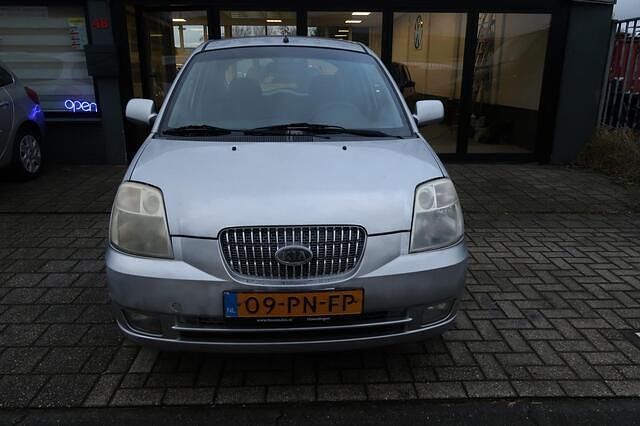 Occasion Kia Picanto EX 65 PK (47 kW) 2004 Grijs (metallic) Hatchback