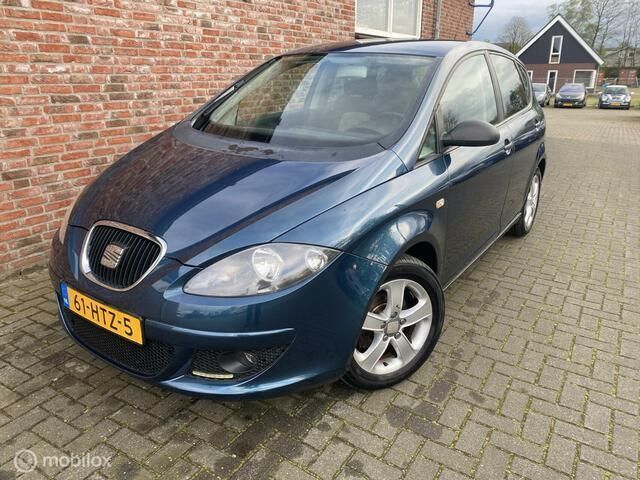 Blauw Gebruikt 2009 Seat Altea Reference MPV | € 3.500 (Eerlijke prijs) - Afbeelding 1/4