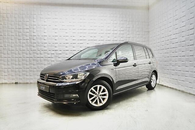 Zwart Gebruikt 2017 VW Touran Highline MPV | € 14.999 (Goede deal) - Afbeelding 1/4