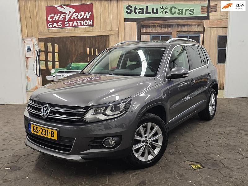 Grijs Gebruikt 2011 VW Tiguan Sport SUV | € 7.950 (Eerlijke prijs) - Afbeelding 1/3