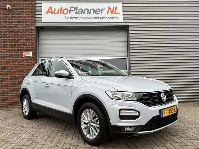 Wit Gebruikt 2018 VW T-Roc Style SUV | € 16.544 (Goede deal) - Afbeelding 1/4