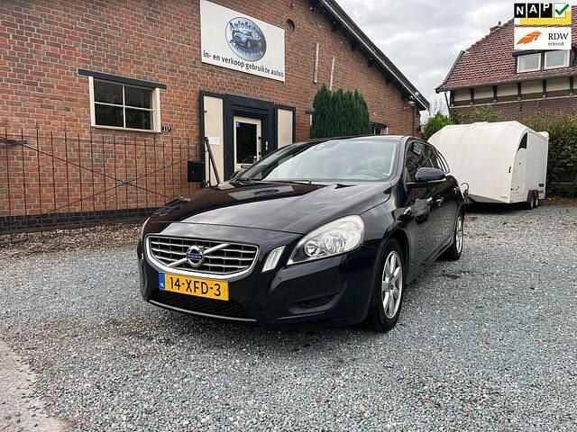 Zwart Gebruikt 2012 Volvo V60 Kinetic Stationwagen | € 7.950 (Goede deal) - Afbeelding 1/4