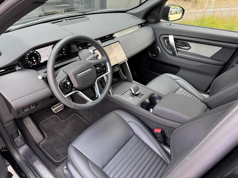Occasion Land Rover Discovery Sport SE Dynamic 160 PK (117 kW) 2024 Santorini blackebony duoleather seats with lunar grey stitch SUV