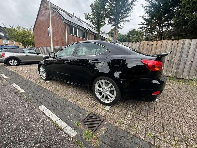 Zwart Gebruikt 2007 Lexus IS250 Sport Line Sedan | € 5.950 (Goede deal) - Afbeelding 1/4