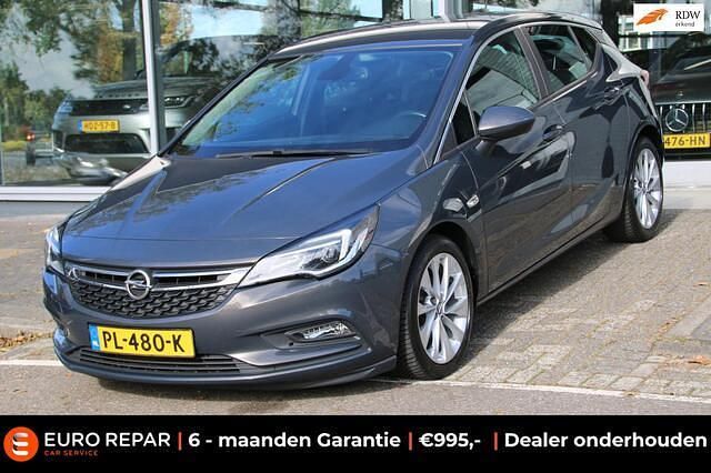 Grijs Gebruikt 2017 Opel Astra Business Hatchback | € 10.995 (Eerlijke prijs) - Afbeelding 1/4