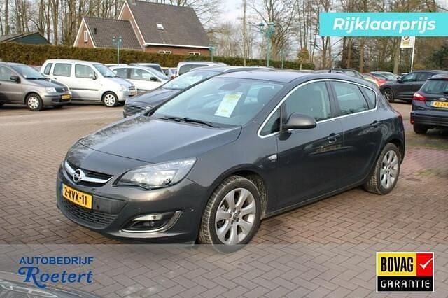 Occasion Opel Astra Design Edition 140 PK (102 kW) 2014 Grijs Hatchback