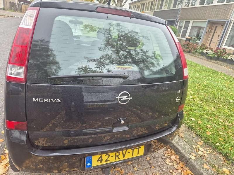 Occasion Opel Meriva Enjoy 101 PK (74 kW) 2005 Zwart MPV