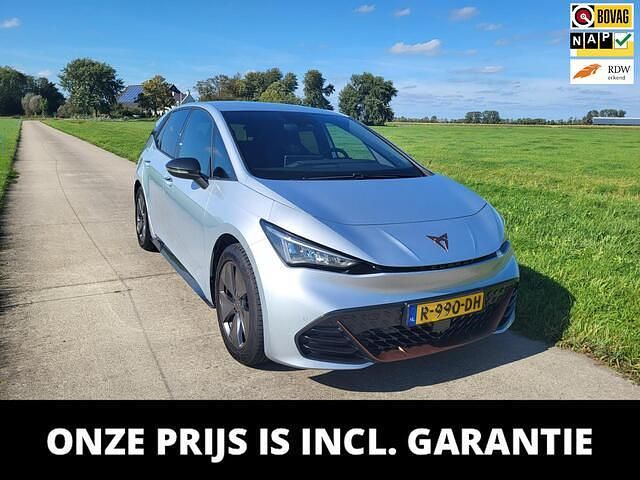 Grijs Gebruikt 2022 Cupra Born Hatchback | € 24.250 (Eerlijke prijs) - Afbeelding 1/4