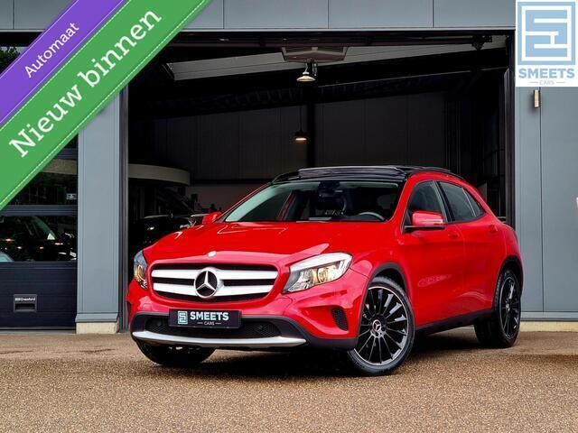 Rood Gebruikt 2014 Mercedes GLA200 Night SUV | € 22.500 (Duur) - Afbeelding 1/4