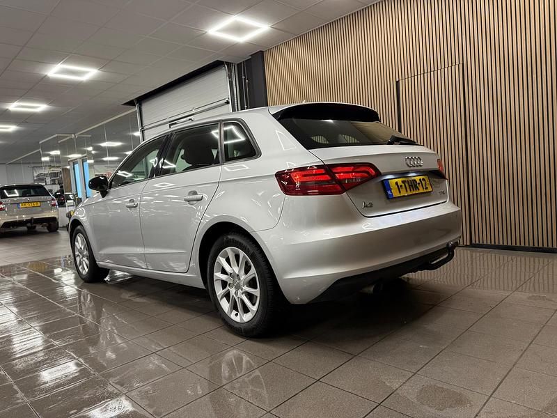 Occasion Audi A3 Sportback Attraction 2014 Grijs Hatchback