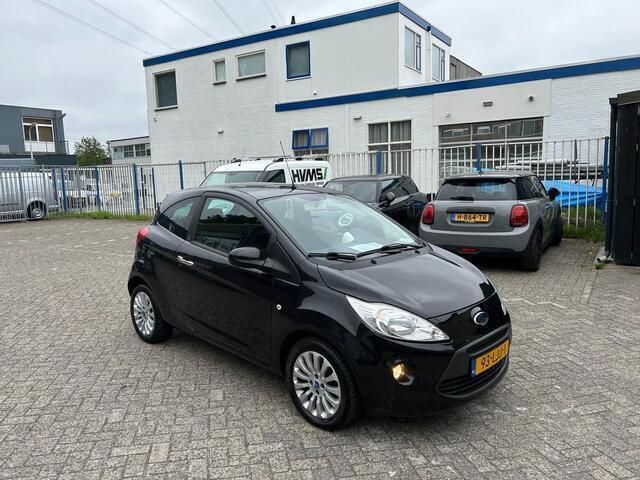 Zwart Gebruikt 2010 Ford Ka Titanium X Hatchback | € 3.450 (Eerlijke prijs) - Afbeelding 1/4