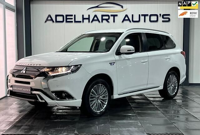 Wit Gebruikt 2020 Mitsubishi Outlander SUV | € 21.950 (Super prijs) - Afbeelding 1/4