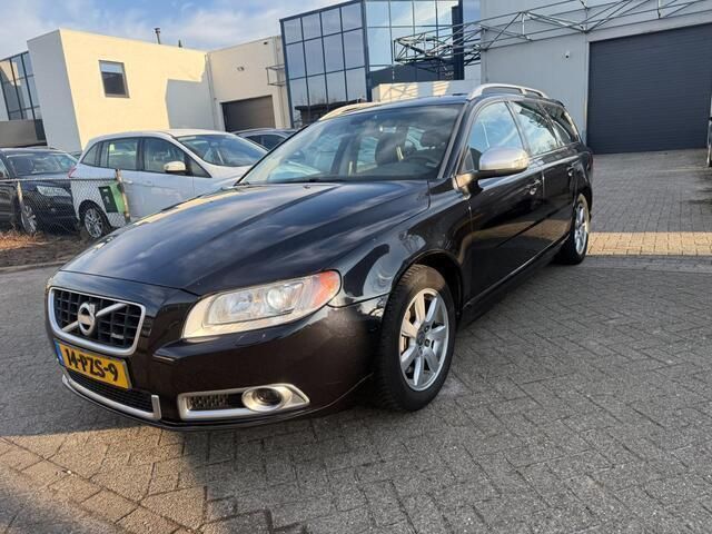 Zwart Gebruikt 2011 Volvo V70 Stationwagen | € 4.950 (Super prijs) - Afbeelding 1/4