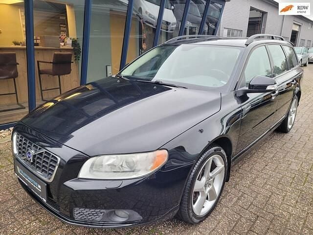 Zwart Occasion 2007 Volvo V70 Momentum Stationwagen | € 10.945 (Duur) - Afbeelding 1/4