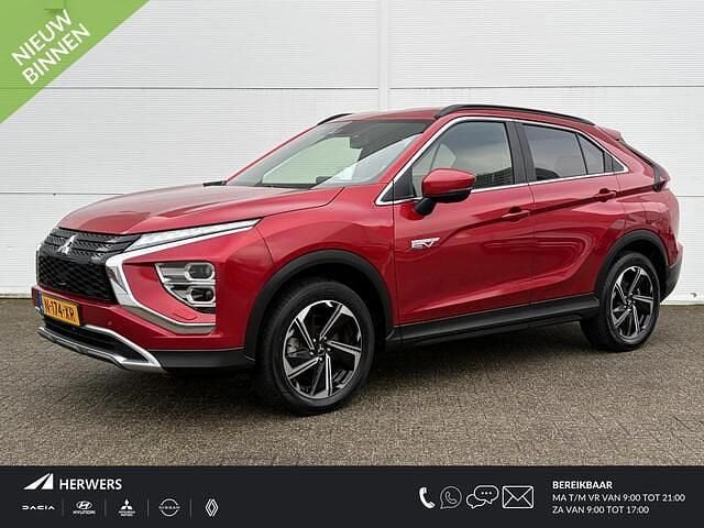 Occasion Mitsubishi Eclipse Cross Intense+ 188 PK (138 kW) 2021 Red diamond m SUV
