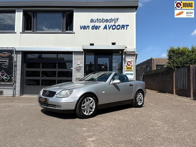 Grijs Gebruikt 1997 Mercedes SLK230 Cabriolet | € 7.500 - Afbeelding 1/4