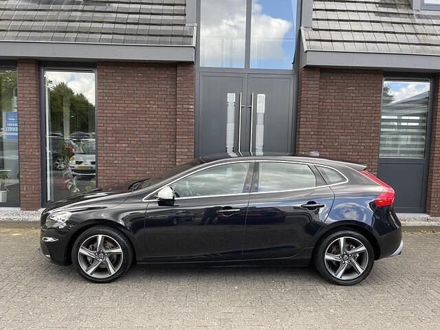 Occasion Volvo V40 R-Design 120 PK (88 kW) 2014 Zwart Stationwagen