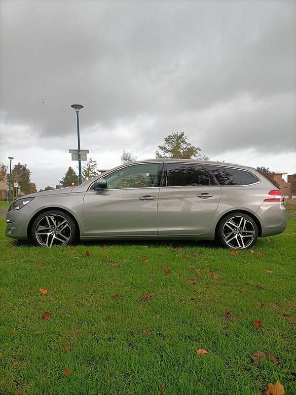 Occasion 2014 Peugeot 308 | € 4.750 (Iets duurder) - Afbeelding 1/4