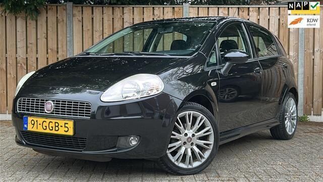 Occasion Fiat Grande Punto 77 PK (56 kW) 2008 Zwart Hatchback