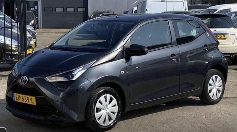 Gebruikt 2019 Toyota Aygo X-play Hatchback | € 7.250 (Goede deal) - Afbeelding 1/4