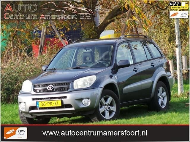 Grijs Occasion 2004 Toyota RAV4 Sol SUV | € 4.949 (Eerlijke prijs) - Afbeelding 1/4