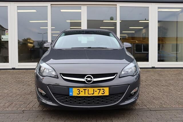 Occasion Opel Astra Design Edition 120 PK (88 kW) 2014 Grijs Hatchback
