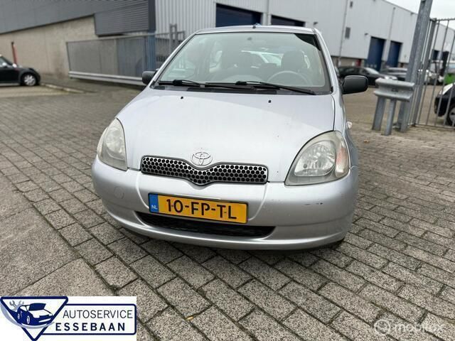 Occasion Toyota Yaris Sol 86 PK (63 kW) 2000 Grijs Hatchback