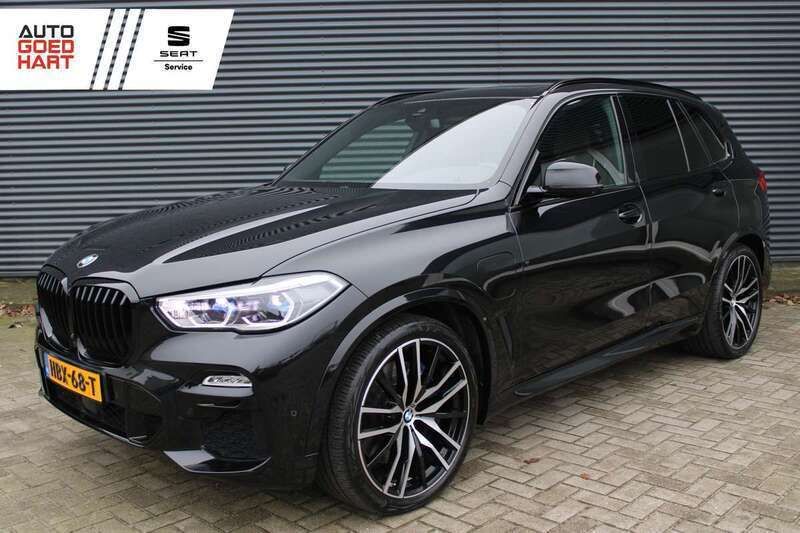 Zwart, metallic lak Gebruikt 2021 BMW X5 Comfort Edition SUV | € 58.495 (Super prijs) - Afbeelding 1/4