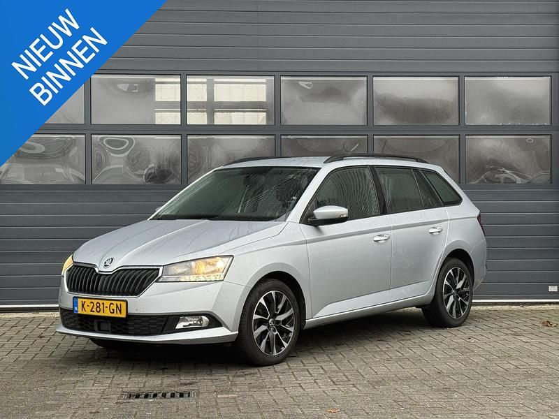 Grijs Gebruikt 2020 Skoda Fabia Business Line Stationwagen | € 9.999 (Goede deal) - Afbeelding 1/3
