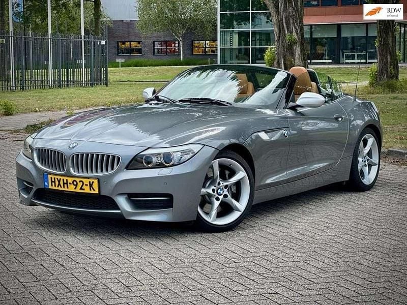 Grijs Gebruikt 2010 BMW Z4 M Sport Cabriolet | € 26.950 (Eerlijke prijs) - Afbeelding 1/4