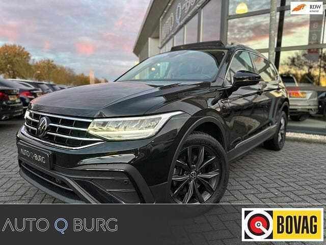 Zwart Gebruikt 2021 VW Tiguan Allspace Business SUV | € 34.950 (Duur) - Afbeelding 1/4