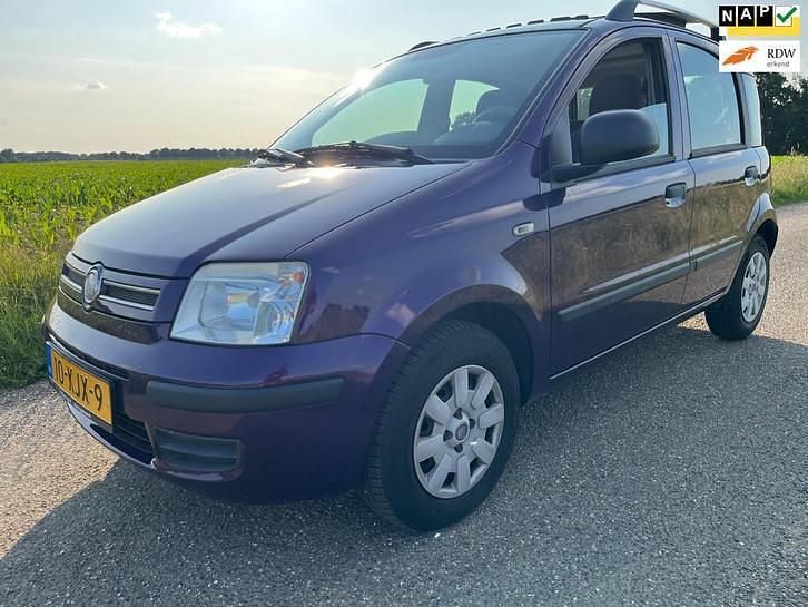 Paars Gebruikt 2009 Fiat Panda Hatchback | € 2.750 (Iets duurder) - Afbeelding 1/4