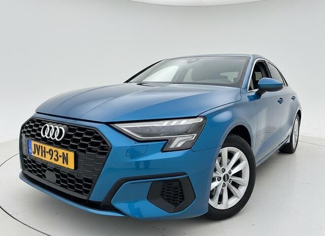Occasion Audi A3 Sportback Sport 111 PK (81 kW) 2021 Blauw (metallic) Hatchback