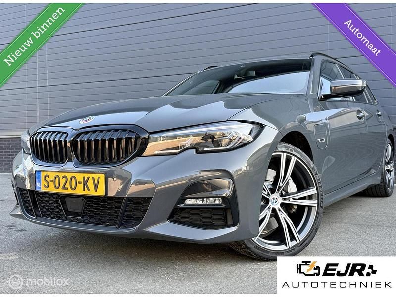 Occasion BMW 330 Executive 184 PK (135 kW) 2022 Grijs Stationwagen