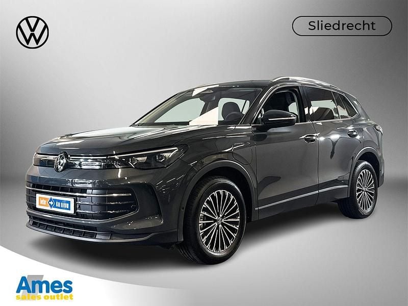 Zilver Nieuw 2025 VW Tiguan Edition SUV | € 46.995 (Super prijs) - Afbeelding 1/3