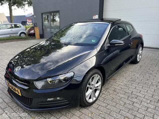 Zwart Gebruikt 2009 VW Scirocco Highline Coupé | € 4.995 - Afbeelding 1/4