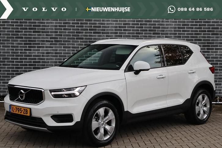 Wit Gebruikt 2021 Volvo XC40 Momentum SUV | € 26.399 (Super prijs) - Afbeelding 1/4