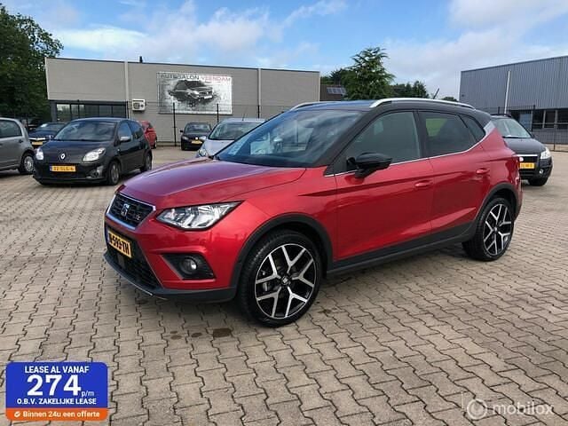 Rood Gebruikt 2018 Seat Arona FR SUV | € 16.900 (Eerlijke prijs) - Afbeelding 1/4