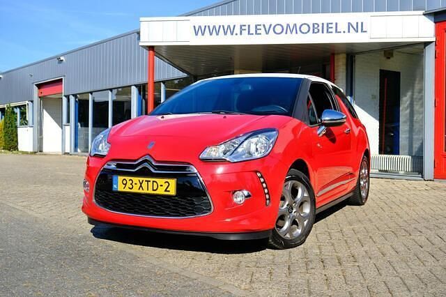 Rood Gebruikt 2012 Citroën DS3 Chic Hatchback | € 6.950 (Eerlijke prijs) - Afbeelding 1/4