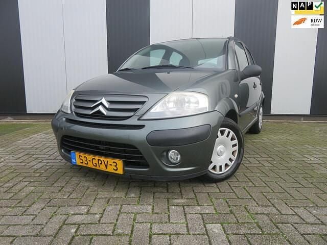 Grijs (metallic) Occasion 2008 Citroën C3 Prestige Hatchback | € 1.750 (Goede deal) - Afbeelding 1/4