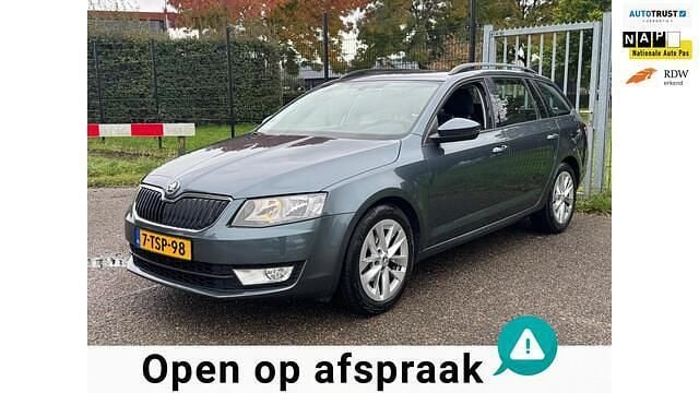 Grijs Gebruikt 2014 Skoda Octavia Ambition Stationwagen | € 8.400 (Eerlijke prijs) - Afbeelding 1/4