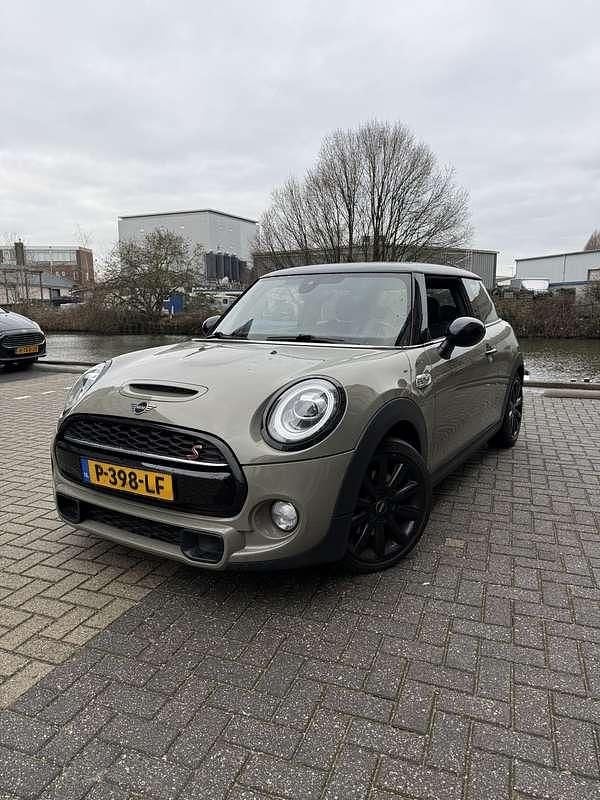 Occasion Mini Cooper S Chili 192 PK (141 kW) 2018 Grijs Hatchback